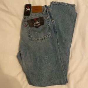 Levi’s 501 high rise, straight leg jean NEW